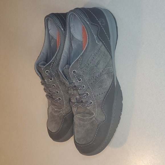 Merrell Suede Trail Shoes - Picture 1 of 13